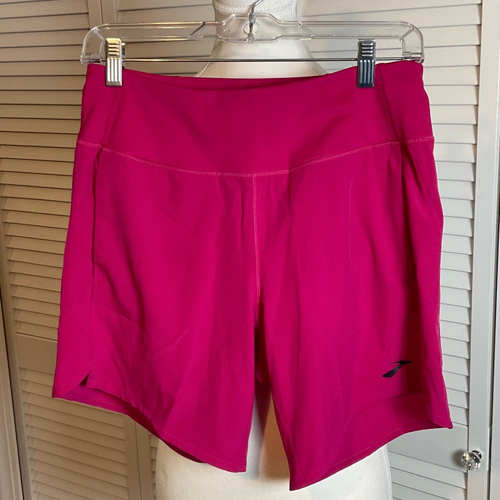 Brooks Women's Fuchsia Athletic Shorts, Size Small